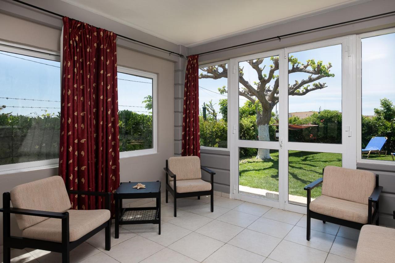 Petrakis Afrathias Garden House Villa Kalamaki  Exterior foto