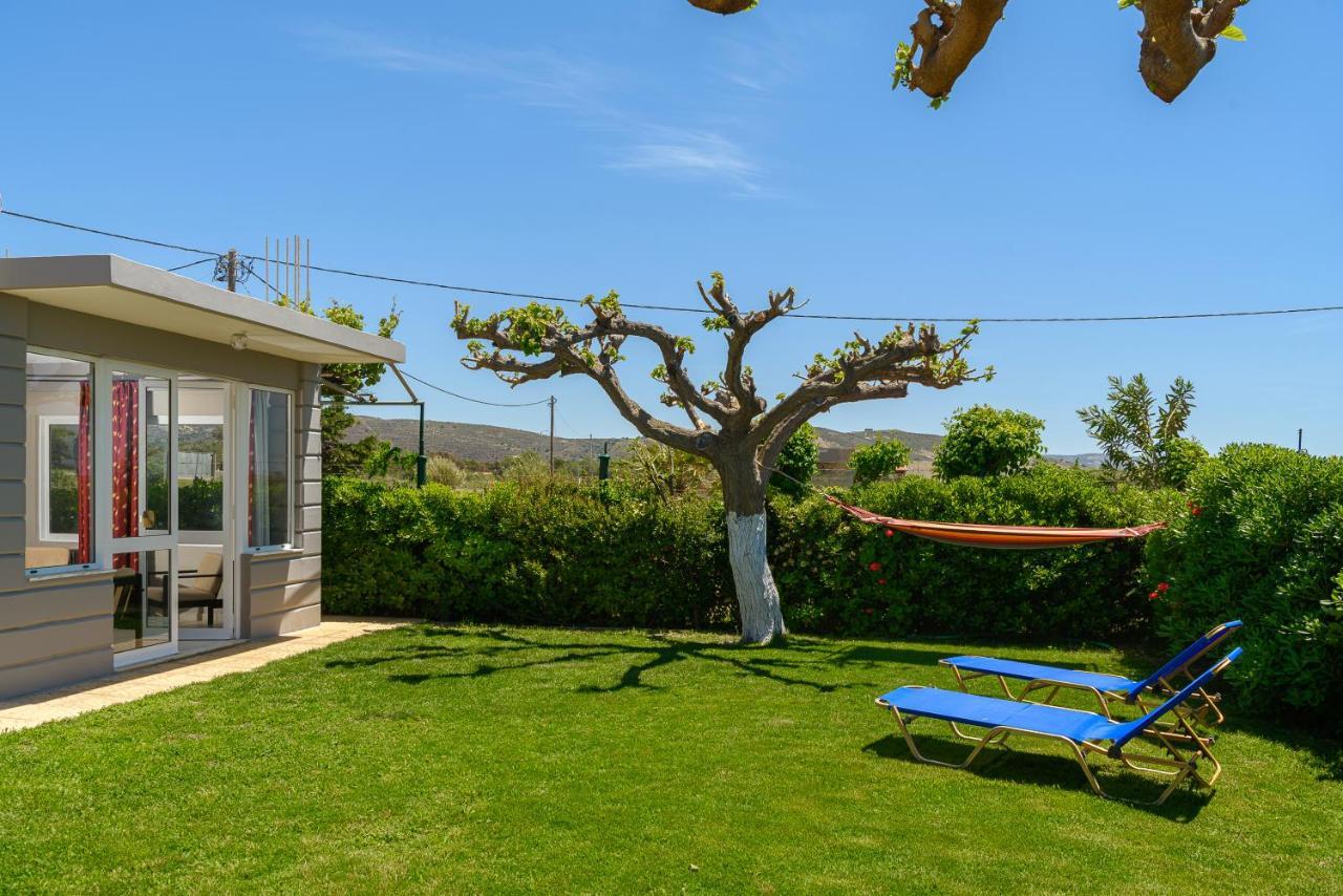 Petrakis Afrathias Garden House Villa Kalamaki  Exterior foto