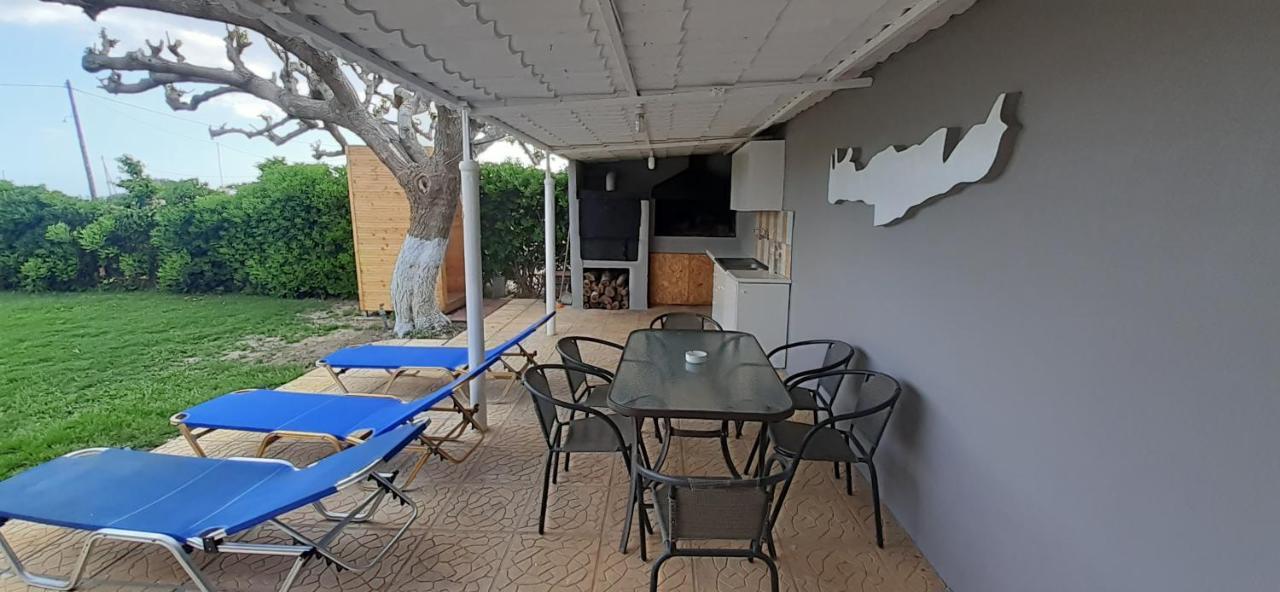 Petrakis Afrathias Garden House Villa Kalamaki  Exterior foto